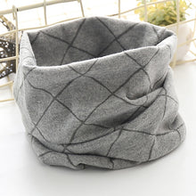 Load image into Gallery viewer, 2019 cartoon Children Boys Girls Baby Wool Ring Scarf Cotton O Ring printed Scarf LIC Neck Scarves Shawl warm Winter Neckerchief